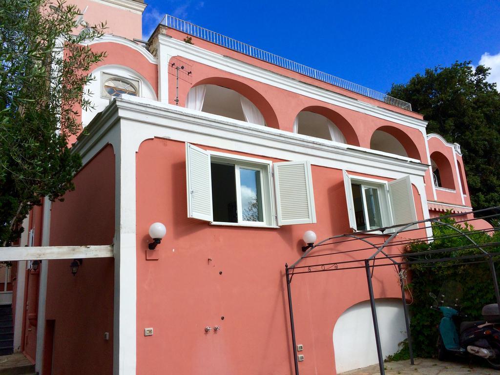 Capri Villa Bismarck エクステリア 写真